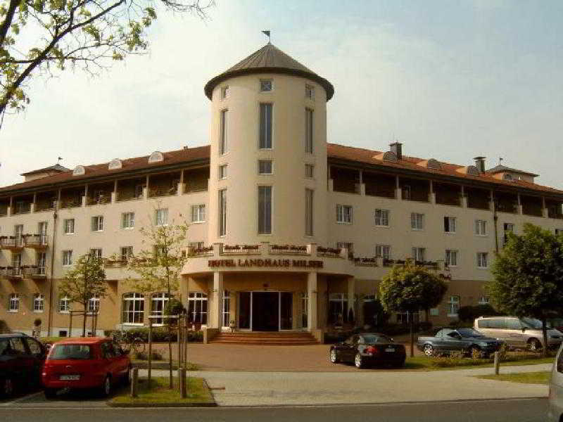 Hotel Landhaus Milser Duisburgo Exterior foto